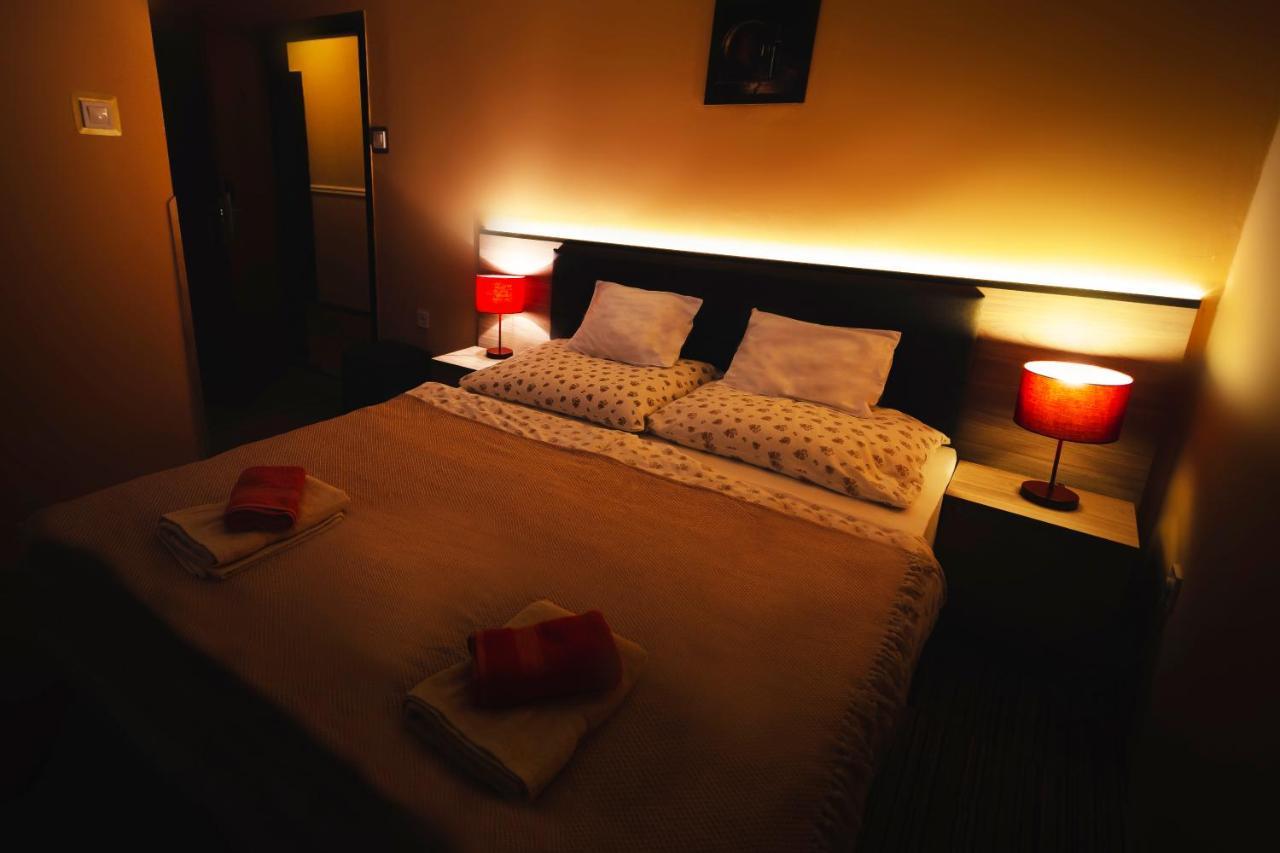 Alabastrom Panzio Es Etterem Bed & Breakfast Bogacs Luaran gambar