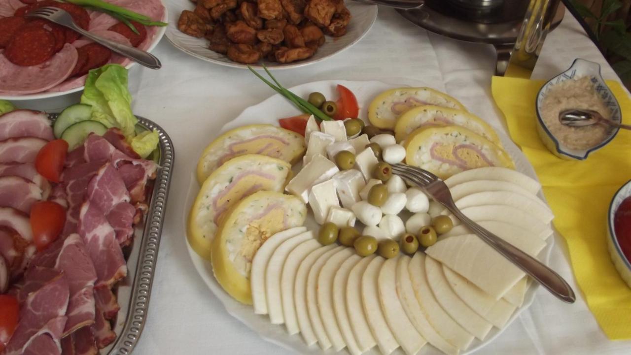 Alabastrom Panzio Es Etterem Bed & Breakfast Bogacs Luaran gambar